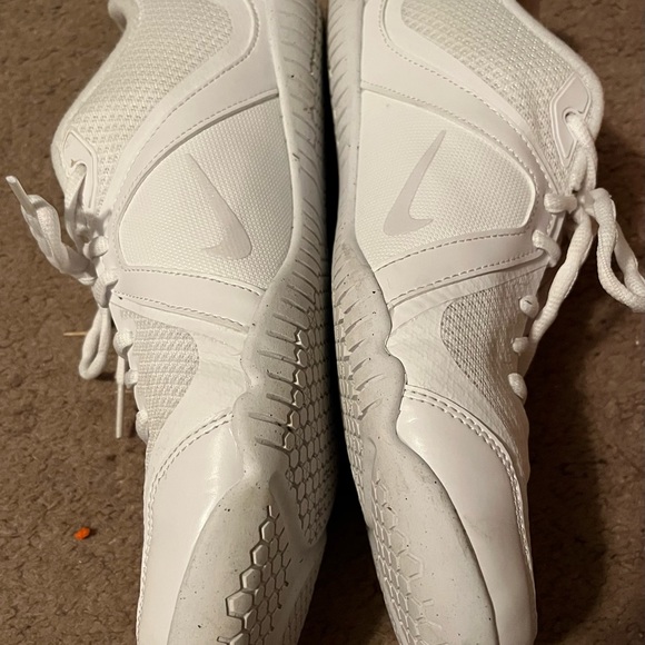 Size 10.5 Nike girls cheer shoes. Womens size. Worn once for tryouts. - Picture 2 of 6